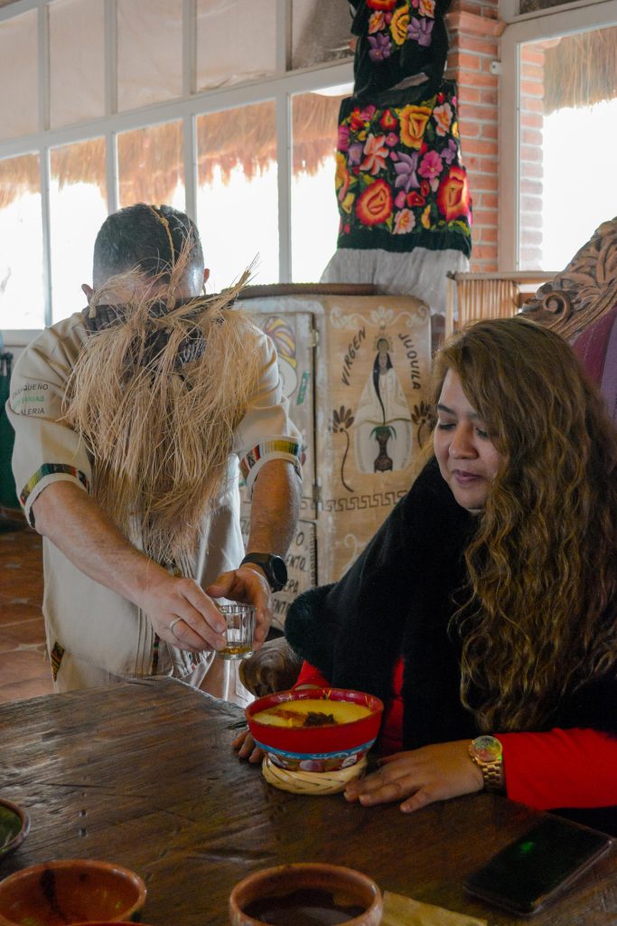 maria y su bici vertical 22 683x1024