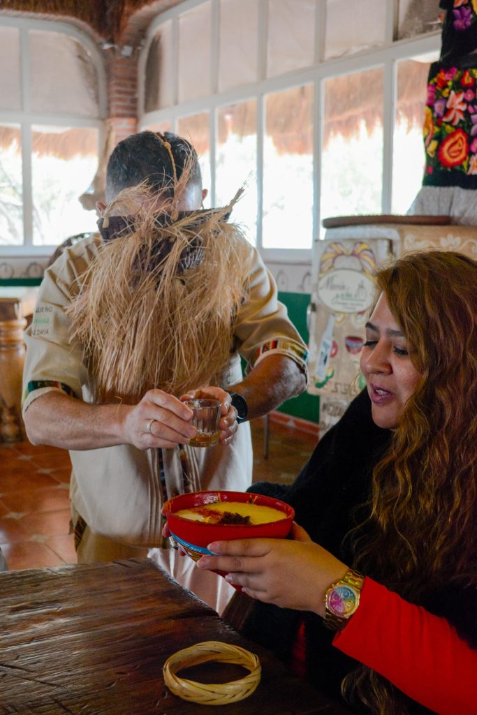 maria y su bici vertical 24 683x1024